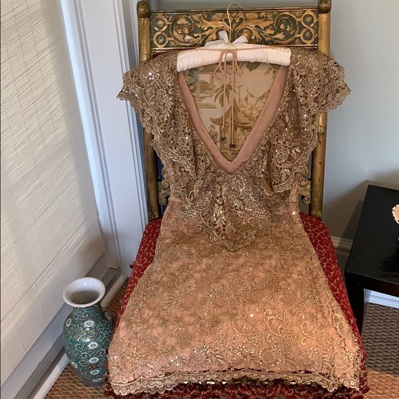 SPELL & THE GYPSY COLLECTIVE NINA SHIFT MINI DRESS GOLD LACE AND SEQUINS - Picture 12 of 16